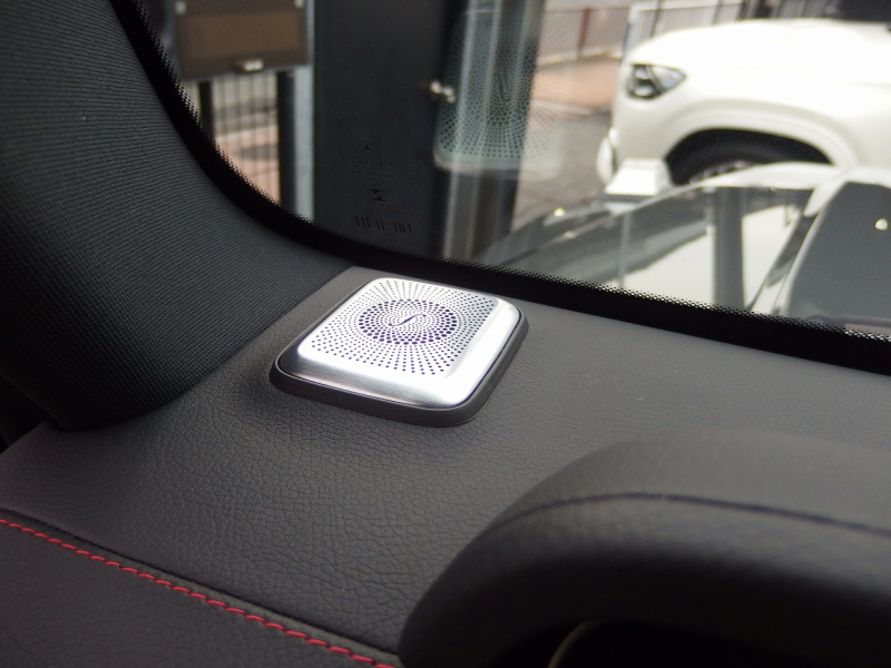 メルセデスベンツ Gクラス G400d　正規ディーラー車　左ハンドル 中古車