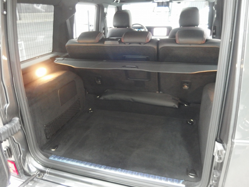 メルセデスベンツ Gクラス G400d　正規ディーラー車　左ハンドル 中古車