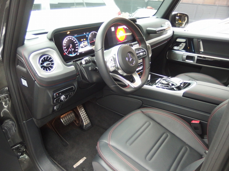 メルセデスベンツ Gクラス G400d　正規ディーラー車　左ハンドル 中古車