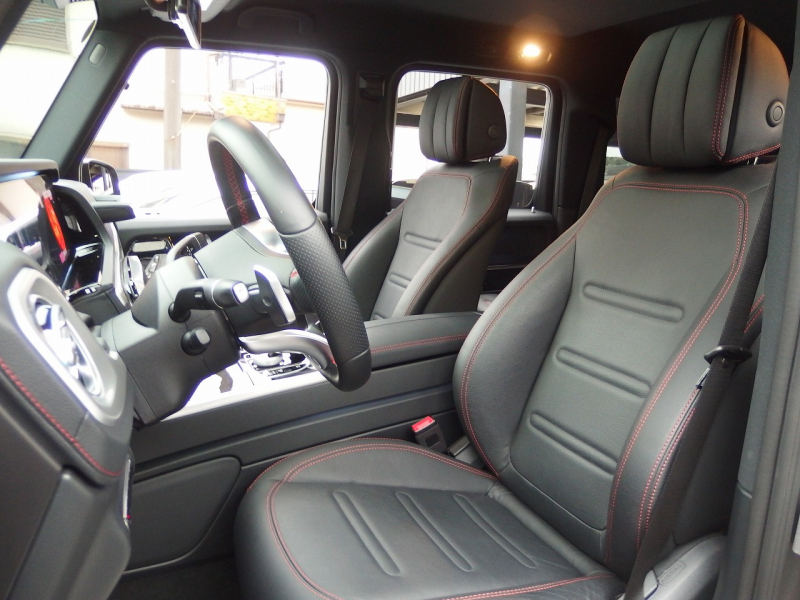 メルセデスベンツ Gクラス G400d　正規ディーラー車　左ハンドル 中古車