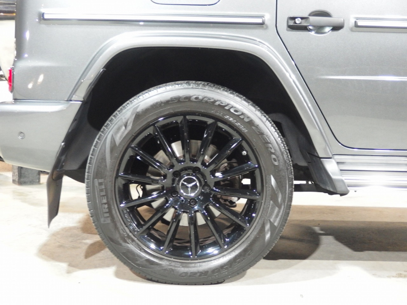 メルセデスベンツ Gクラス G400d　正規ディーラー車　左ハンドル 中古車