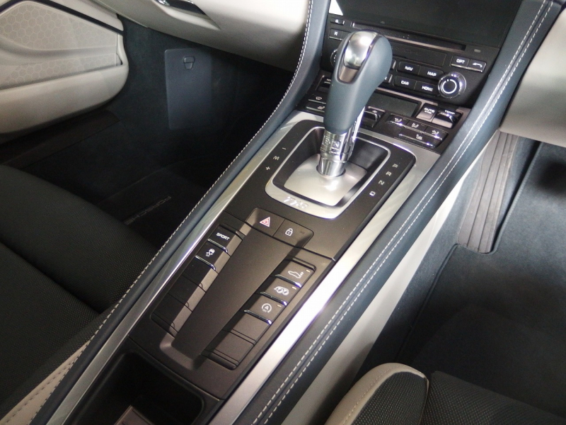 ポルシェ&nbsp;718 ケイマン&nbsp;PDK　正規ディーラー車　右ハンドル&nbsp;中古車