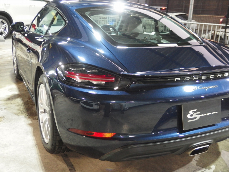 ポルシェ&nbsp;718 ケイマン&nbsp;PDK　正規ディーラー車　右ハンドル&nbsp;中古車