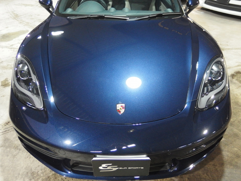 ポルシェ&nbsp;718 ケイマン&nbsp;PDK　正規ディーラー車　右ハンドル&nbsp;中古車