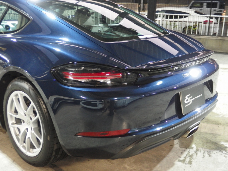 ポルシェ&nbsp;718 ケイマン&nbsp;PDK　正規ディーラー車　右ハンドル&nbsp;中古車