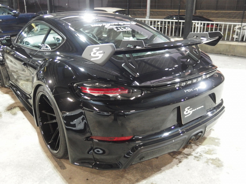 ポルシェ&nbsp;718 ケイマン&nbsp;PDK　正規ディーラー車　右ハンドル　EUR-GTRワイドボディ&nbsp;中古車