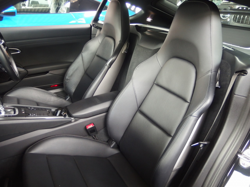 ポルシェ&nbsp;718 ケイマン&nbsp;PDK　正規ディーラー車　右ハンドル　EUR-GTRワイドボディ&nbsp;中古車