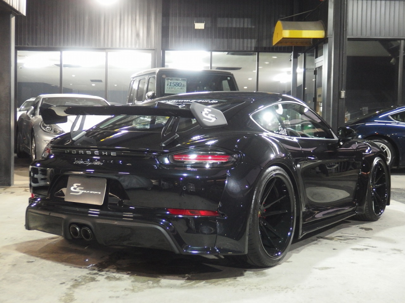 ポルシェ&nbsp;718 ケイマン&nbsp;PDK　正規ディーラー車　右ハンドル　EUR-GTRワイドボディ&nbsp;中古車