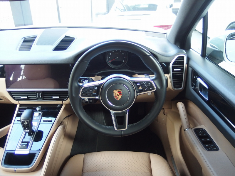 ポルシェ&nbsp;カイエン&nbsp;正規ディーラー車　右ハンドル　EUR-GTエアロ&nbsp;中古車