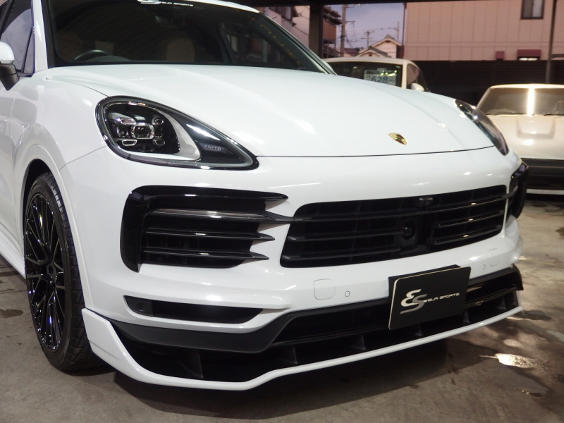 ポルシェ&nbsp;カイエン&nbsp;正規ディーラー車　右ハンドル　EUR-GTエアロ&nbsp;中古車