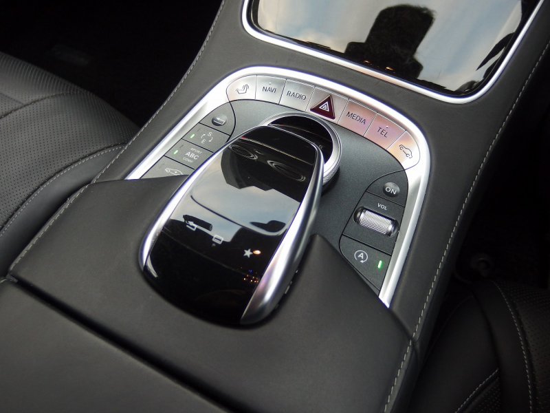 メルセデスベンツ&nbsp;Sクラス&nbsp;S550クーペ 　AMGライン　20インチアルミホイール　パノラミックルーフ&nbsp;中古車