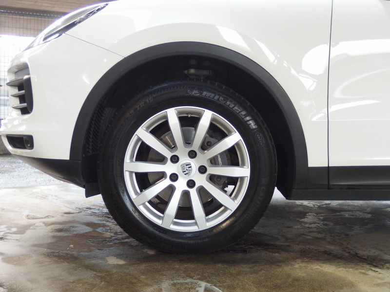 ポルシェ&nbsp;カイエン&nbsp;2019yモデル　正規ディーラー車　右ハンドル&nbsp;中古車