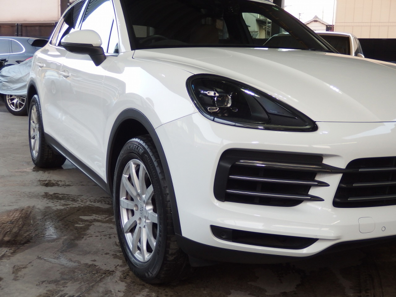 ポルシェ&nbsp;カイエン&nbsp;2019yモデル　正規ディーラー車　右ハンドル&nbsp;中古車