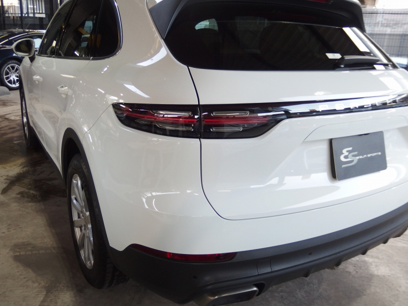 ポルシェ&nbsp;カイエン&nbsp;2019yモデル　正規ディーラー車　右ハンドル&nbsp;中古車