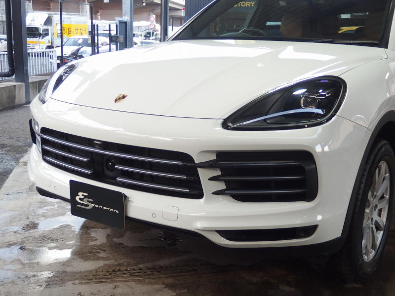 ポルシェ&nbsp;カイエン&nbsp;2019yモデル　正規ディーラー車　右ハンドル&nbsp;中古車