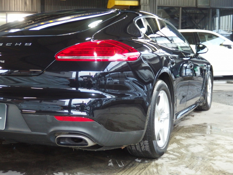 ポルシェ&nbsp;パナメーラ&nbsp;PDK　正規ディーラー車　右ハンドル&nbsp;中古車