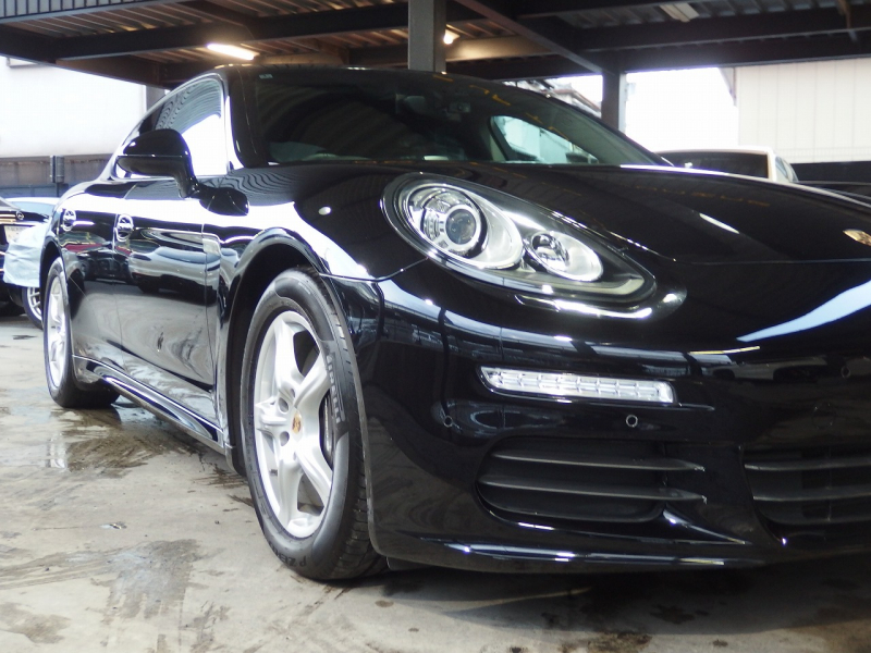 ポルシェ&nbsp;パナメーラ&nbsp;PDK　正規ディーラー車　右ハンドル&nbsp;中古車