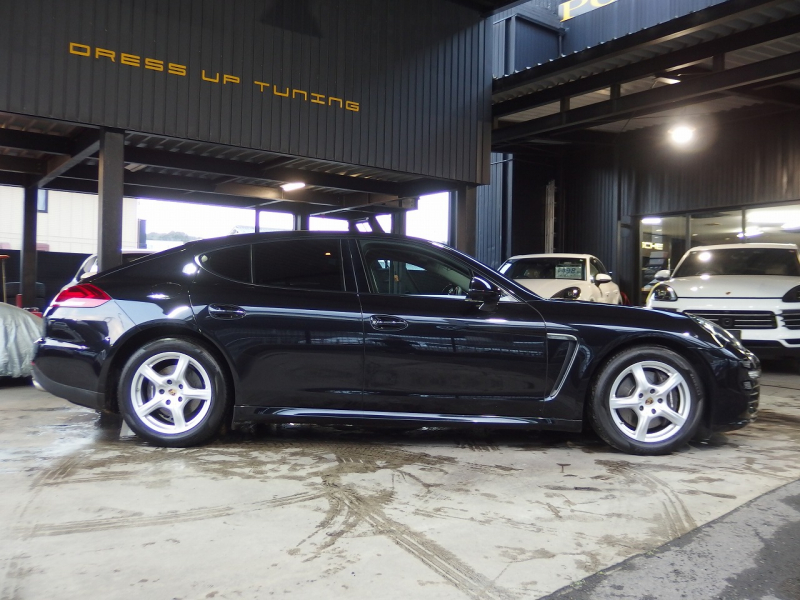 ポルシェ&nbsp;パナメーラ&nbsp;PDK　正規ディーラー車　右ハンドル&nbsp;中古車