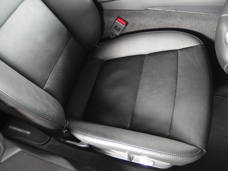 ポルシェ&nbsp;パナメーラ&nbsp;正規ディーラー車　2015yモデル　右ハンドル　EUR-GTエアロ　ES22インチアルミ　ESローダウンサス&nbsp;中古車