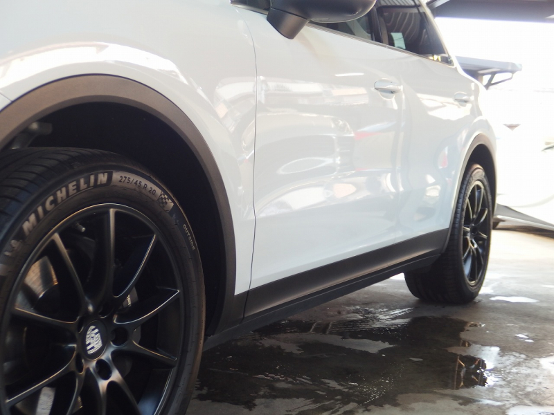 ポルシェ&nbsp;カイエン&nbsp;2019yモデル　正規ディーラー車　右ハンドル&nbsp;中古車