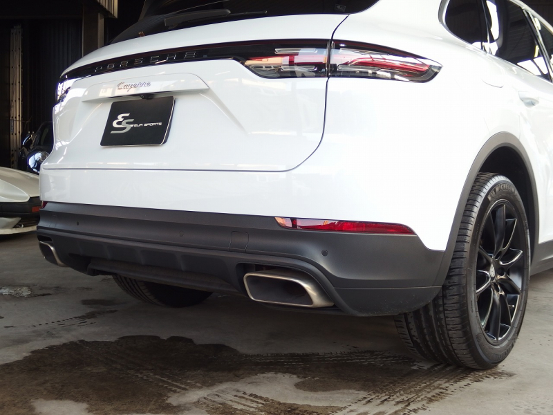 ポルシェ&nbsp;カイエン&nbsp;2019yモデル　正規ディーラー車　右ハンドル&nbsp;中古車