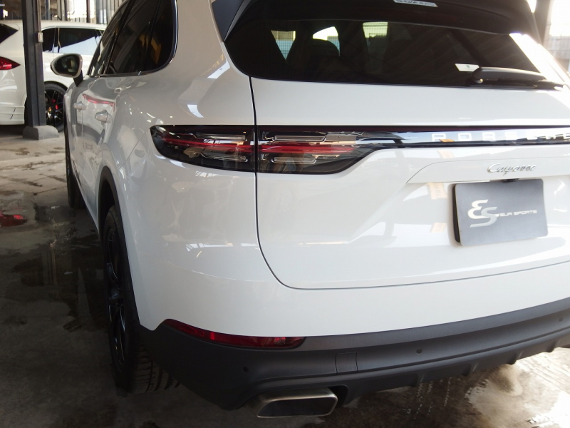 ポルシェ&nbsp;カイエン&nbsp;2019yモデル　正規ディーラー車　右ハンドル&nbsp;中古車