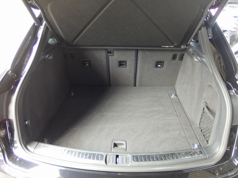 ポルシェ&nbsp;マカン&nbsp;ターボ　2016yモデル　正規ディーラー車　右ハンドル　EUR-GTエアロ　ES22インチアルミホイール　ESローダウンサス&nbsp;中古車