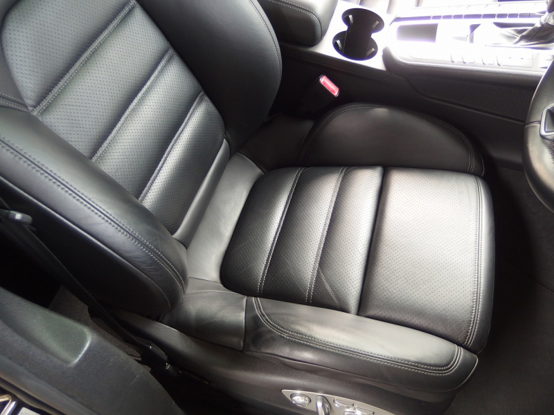 ポルシェ&nbsp;マカン&nbsp;ターボ　2016yモデル　正規ディーラー車　右ハンドル　EUR-GTエアロ　ES22インチアルミホイール　ESローダウンサス&nbsp;中古車