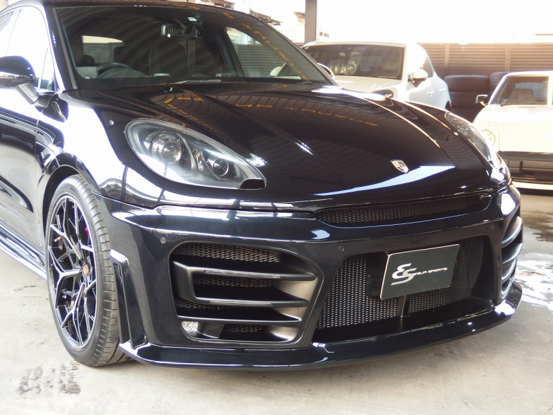 ポルシェ&nbsp;マカン&nbsp;ターボ　2016yモデル　正規ディーラー車　右ハンドル　EUR-GTエアロ　ES22インチアルミホイール　ESローダウンサス&nbsp;中古車