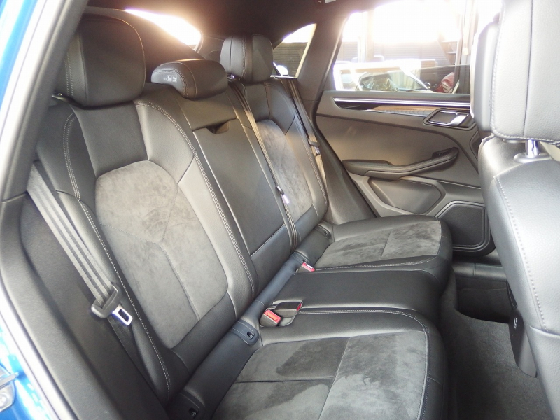 ポルシェ&nbsp;マカン&nbsp;S　正規ディーラー車　右ハンドル&nbsp;中古車