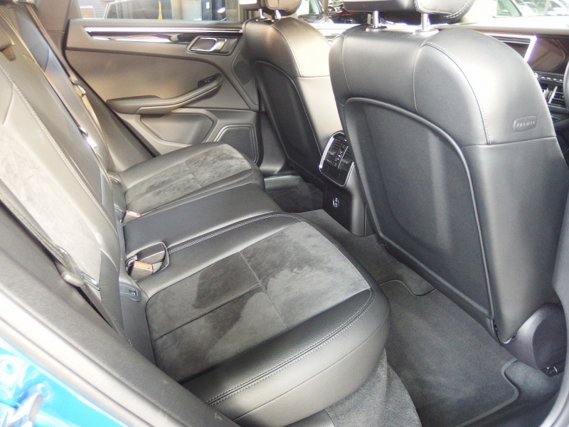 ポルシェ&nbsp;マカン&nbsp;S　正規ディーラー車　右ハンドル&nbsp;中古車