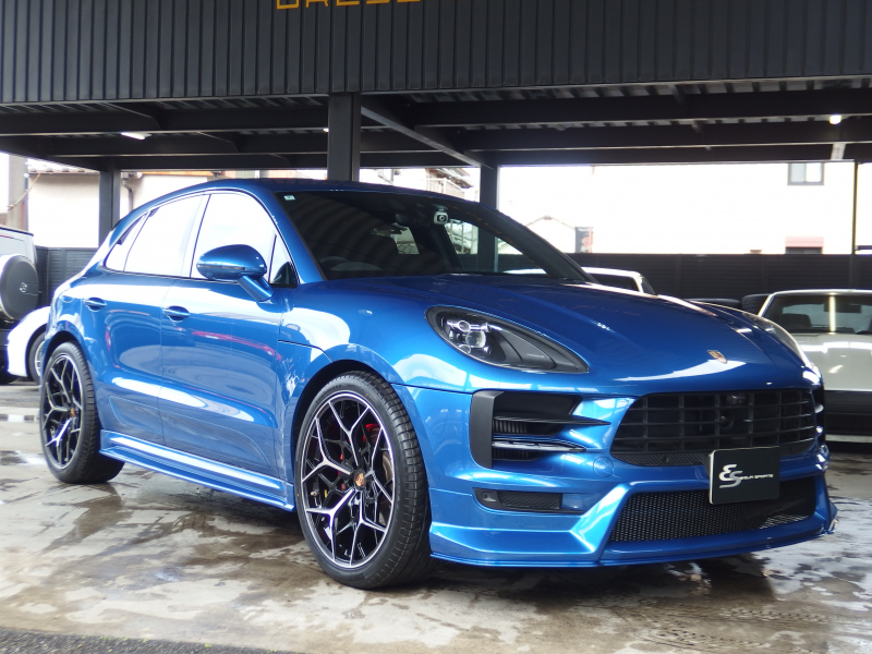 ポルシェ&nbsp;マカン&nbsp;S　PDK 　正規ディーラー車　右ハンドル　EUR-GTエアロキット　ES22インチアルミホイール　ESダウンサス&nbsp;中古車