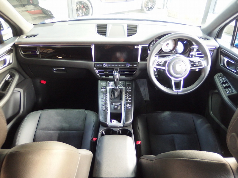 ポルシェ&nbsp;マカン&nbsp;S　正規ディーラー車　右ハンドル&nbsp;中古車