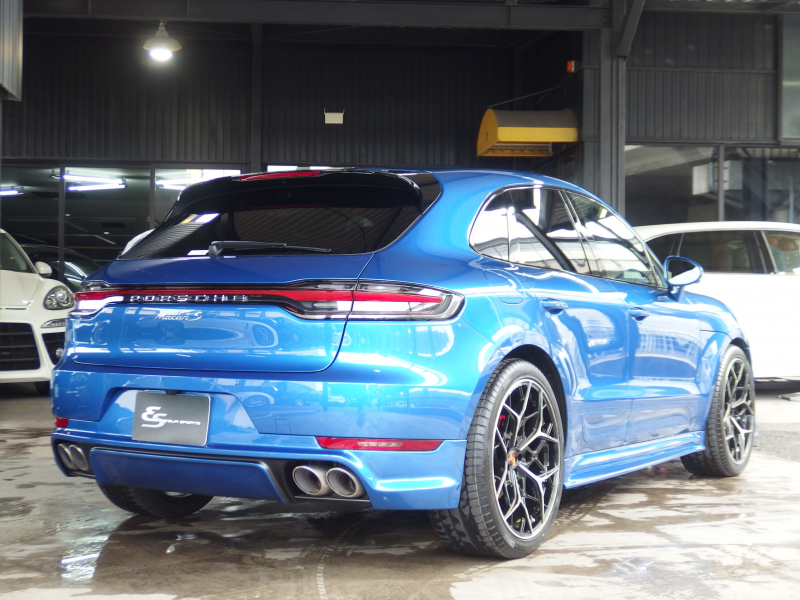 ポルシェ&nbsp;マカン&nbsp;S　PDK 　正規ディーラー車　右ハンドル　EUR-GTエアロキット　ES22インチアルミホイール　ESダウンサス&nbsp;中古車