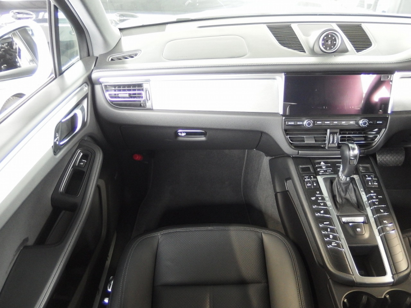 ポルシェ&nbsp;マカン&nbsp;S　正規ディーラー車　右ハンドル&nbsp;中古車