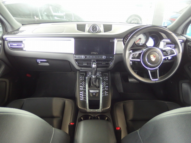 ポルシェ&nbsp;マカン&nbsp;S　正規ディーラー車　右ハンドル&nbsp;中古車