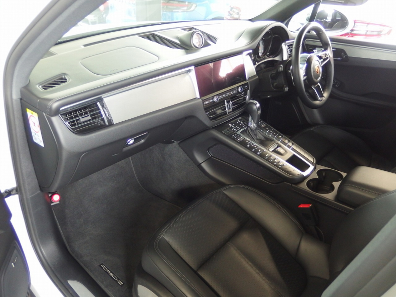 ポルシェ&nbsp;マカン&nbsp;S　正規ディーラー車　右ハンドル&nbsp;中古車