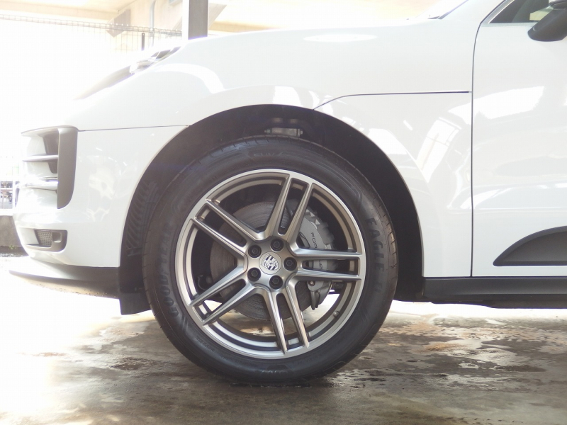 ポルシェ&nbsp;マカン&nbsp;S　正規ディーラー車　右ハンドル&nbsp;中古車