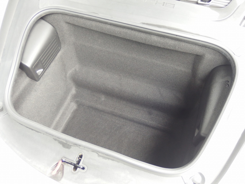 ポルシェ&nbsp;718 ケイマン&nbsp;正規ディーラー車　PDK　左ハンドル　正規&nbsp;中古車