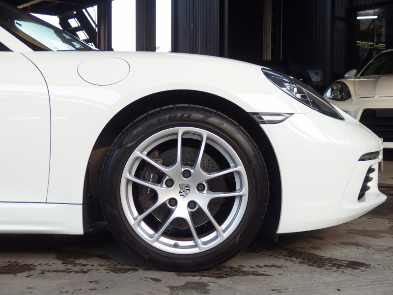 ポルシェ&nbsp;718 ケイマン&nbsp;正規ディーラー車　PDK　左ハンドル　正規&nbsp;中古車