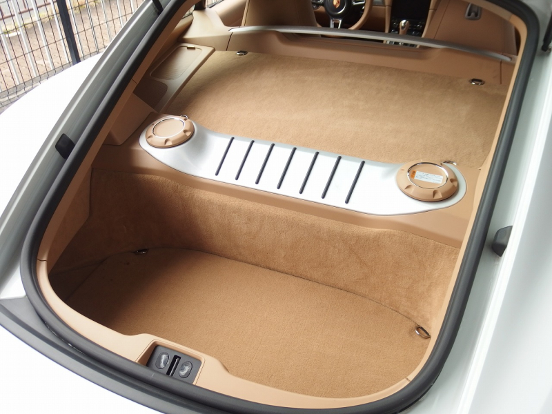 ポルシェ&nbsp;718 ケイマン&nbsp;正規ディーラー車　PDK　左ハンドル　正規&nbsp;中古車