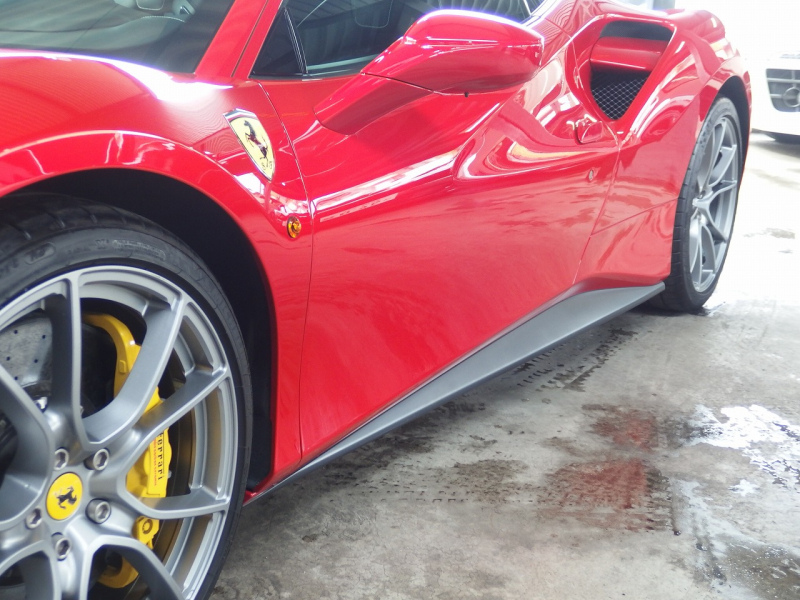 フェラーリ&nbsp;488GTB&nbsp;正規ディーラー車　左ハンドル　&nbsp;中古車