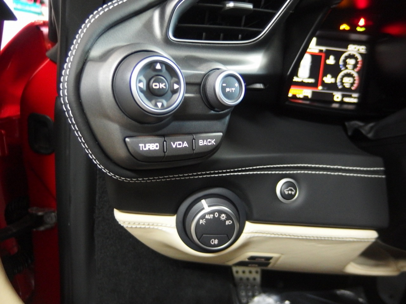 フェラーリ&nbsp;488GTB&nbsp;正規ディーラー車　左ハンドル　&nbsp;中古車