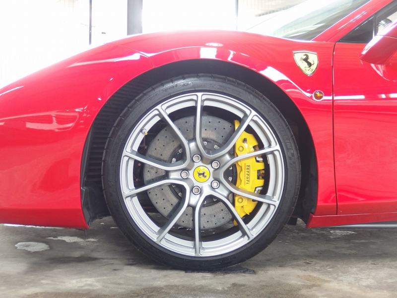 フェラーリ&nbsp;488GTB&nbsp;正規ディーラー車　左ハンドル　&nbsp;中古車