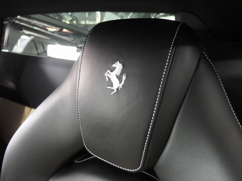 フェラーリ&nbsp;488GTB&nbsp;正規ディーラー車　左ハンドル　&nbsp;中古車