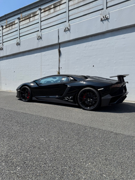ランボルギーニ&nbsp;アヴェンタドール&nbsp;SV　4WD　正規ディーラー　世界限定600台　メーカー保証あり&nbsp;中古車
