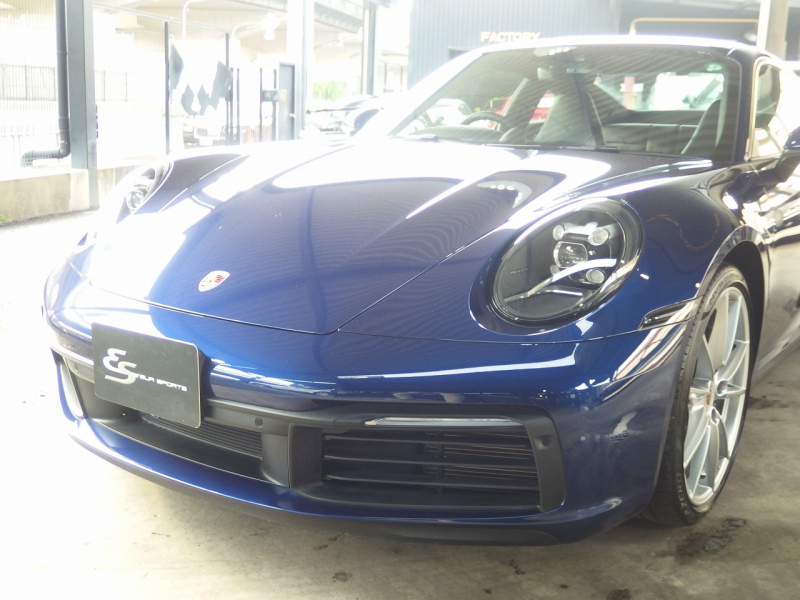 ポルシェ&nbsp;911(Type992)&nbsp;カレラ4　PDK　スポーツクロノ　レザーインテリア　シートヒーター&nbsp;中古車