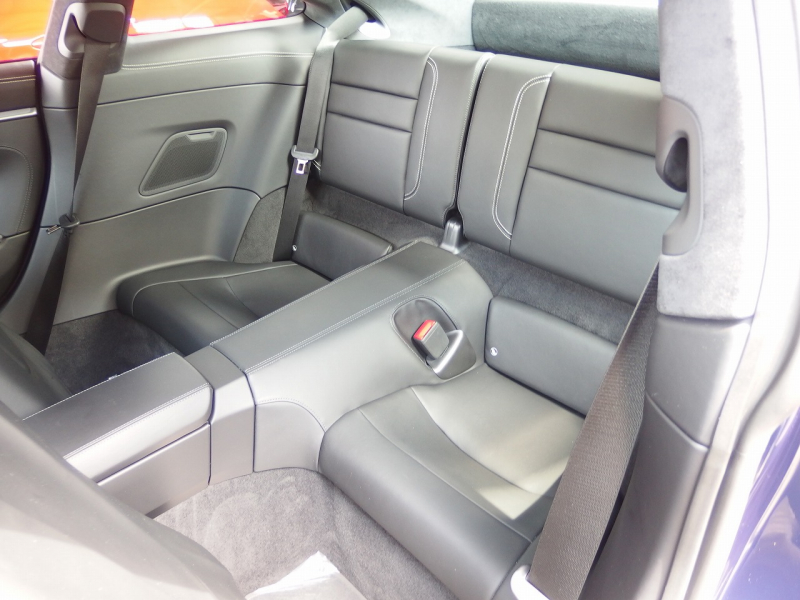 ポルシェ&nbsp;911(Type992)&nbsp;カレラ4　PDK　スポーツクロノ　レザーインテリア　シートヒーター&nbsp;中古車