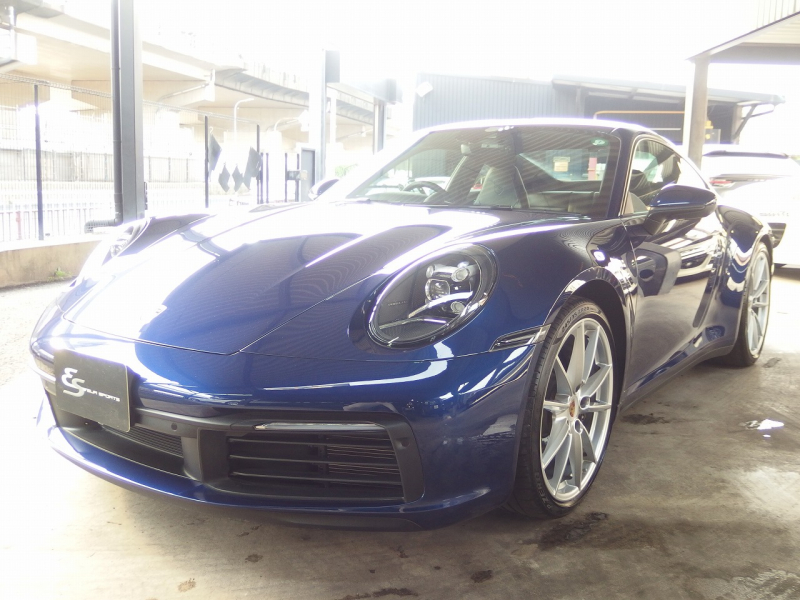 ポルシェ&nbsp;911(Type992)&nbsp;カレラ4　PDK　スポーツクロノ　レザーインテリア　シートヒーター&nbsp;中古車