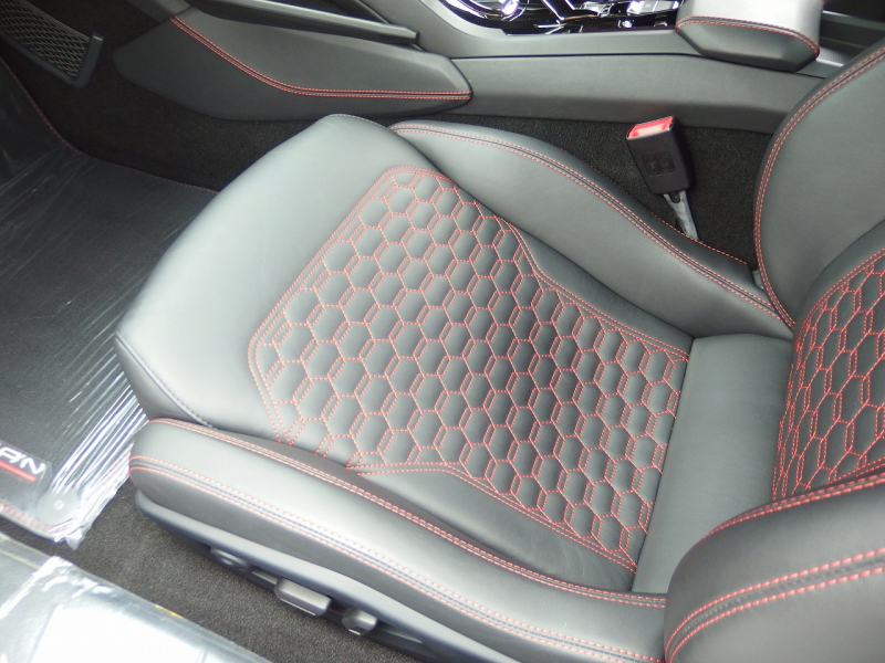 ランボルギーニ&nbsp;ウラカン&nbsp;スパイダー　LP580-2　RWD　正規ディーラー車　右ハンドル&nbsp;中古車